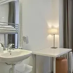 Saga Poshtel Central Hostel *