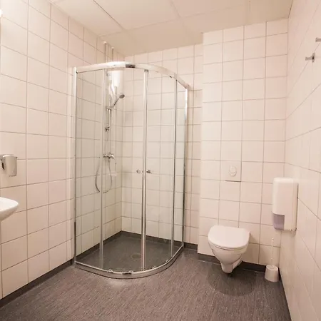 Saga Poshtel Central