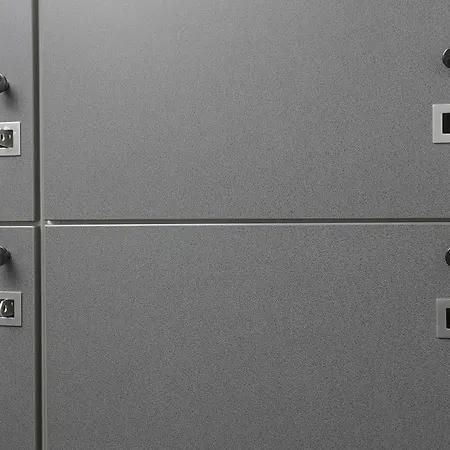 Saga Poshtel Central